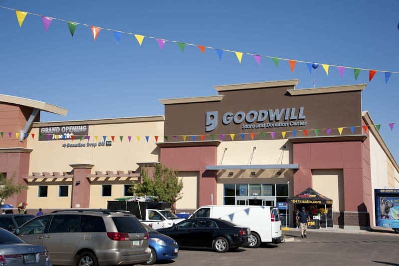 Goodwill AZ | Exterior of Goodwill store
