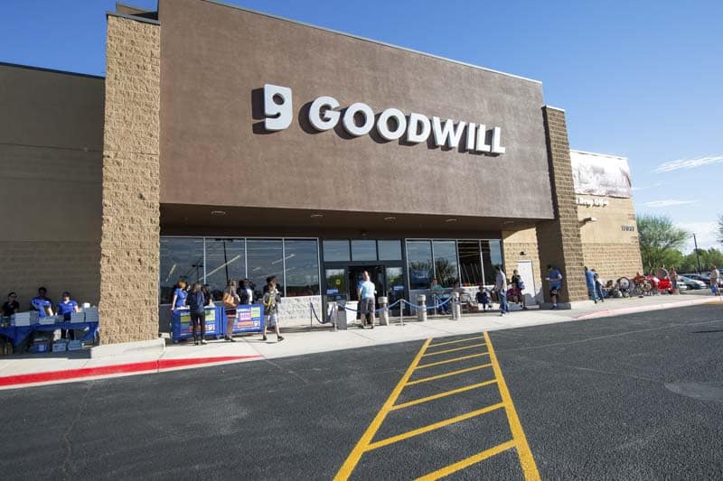 Goodwill AZ | Exterior of Goodwill building