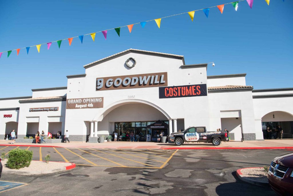 Goodwill AZ | Exterior view of Goodwill store